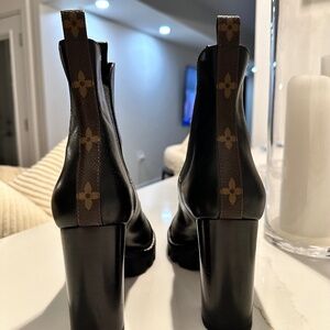 LOUIS VUITTON BOOTS